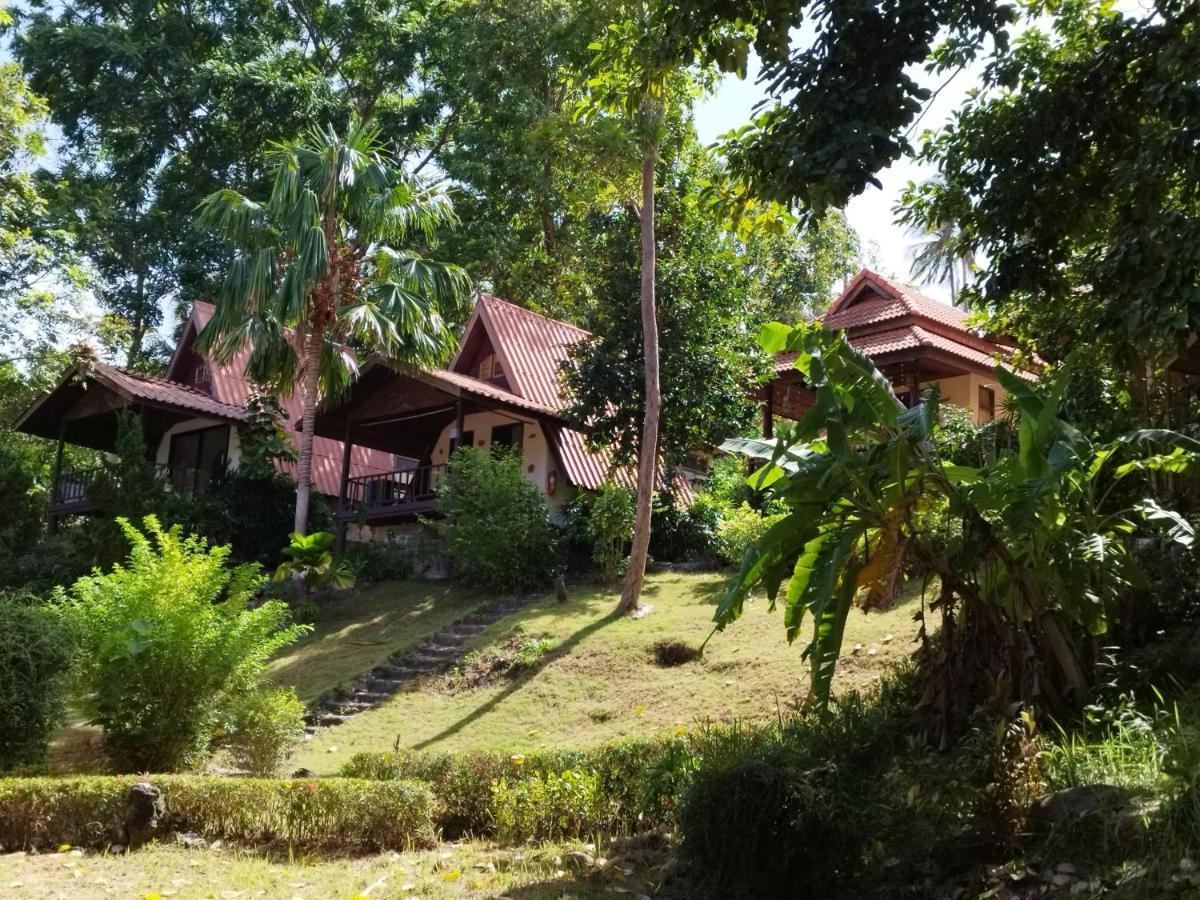 Red Pearl Beach Resort Chaloklum Exterior foto