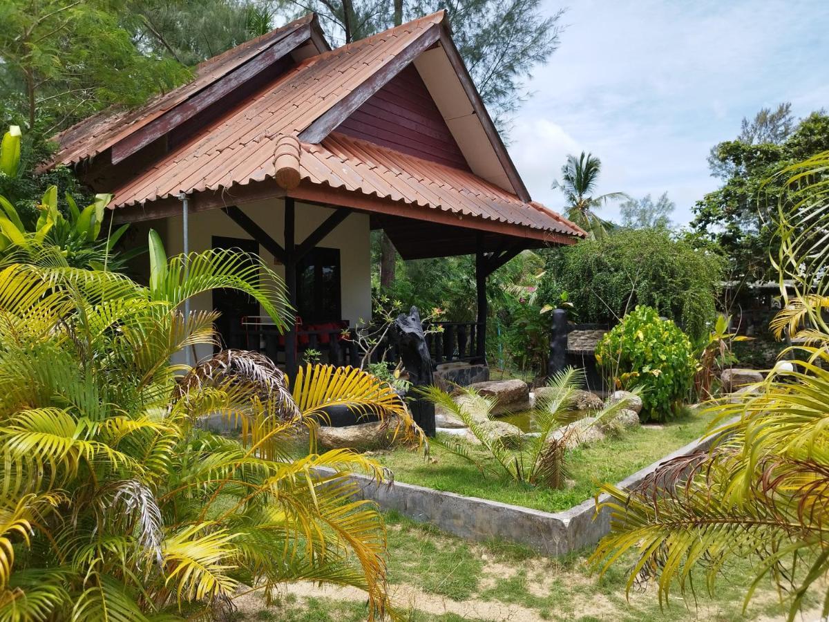 Red Pearl Beach Resort Chaloklum Exterior foto